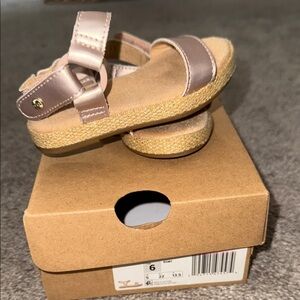 UGG Stylish Kids Sandals in Metallic Pink